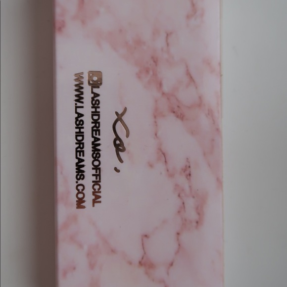 False Lashes - Picture 2 of 3